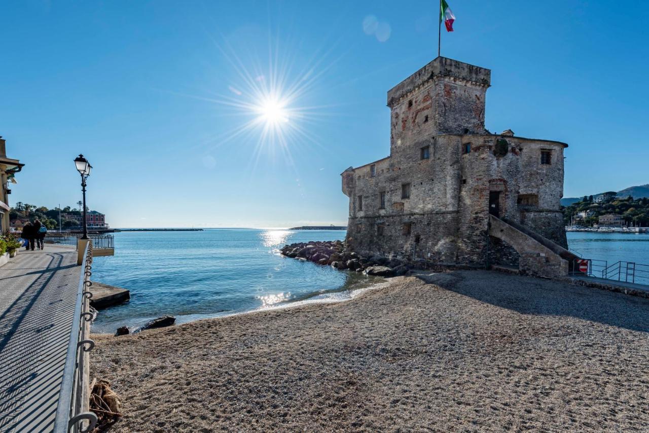 Alla Casa Rosa Al Mare- Centrale A Di Fronte Al Mare- Emozionante- Garage Privato Gratuito A 800 Mt- Aria Condizionata-Wifi Rapallo Exterior foto